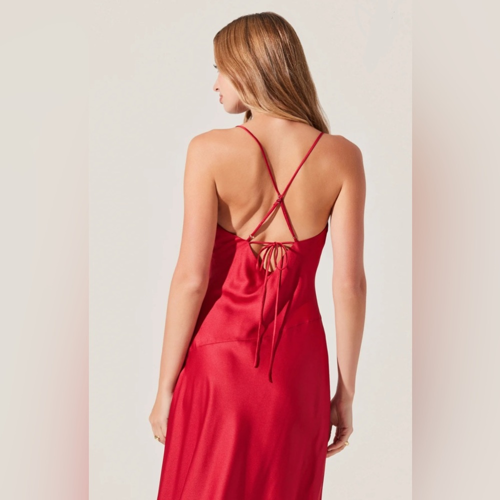 ASTR The Label Gaia Dress Red Satin Midi XL‎ - Picture 3 of 8